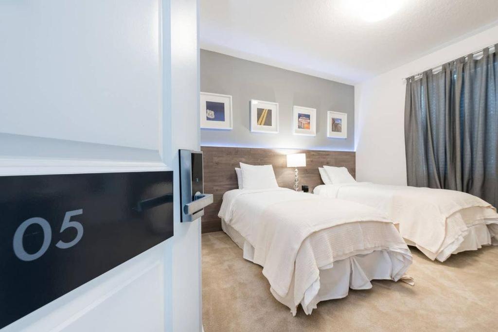 Unique Masterpiece15 Sleeps 30 Son101 * Kissimmee