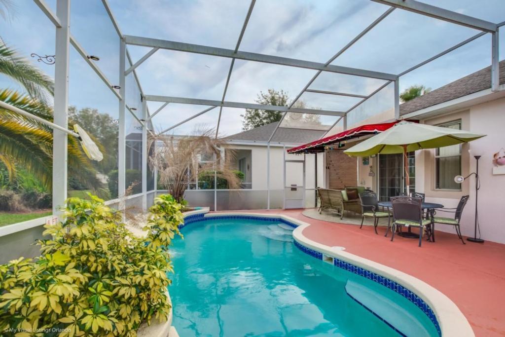 Elegant Blue Escape Pool Retreat Holiday home