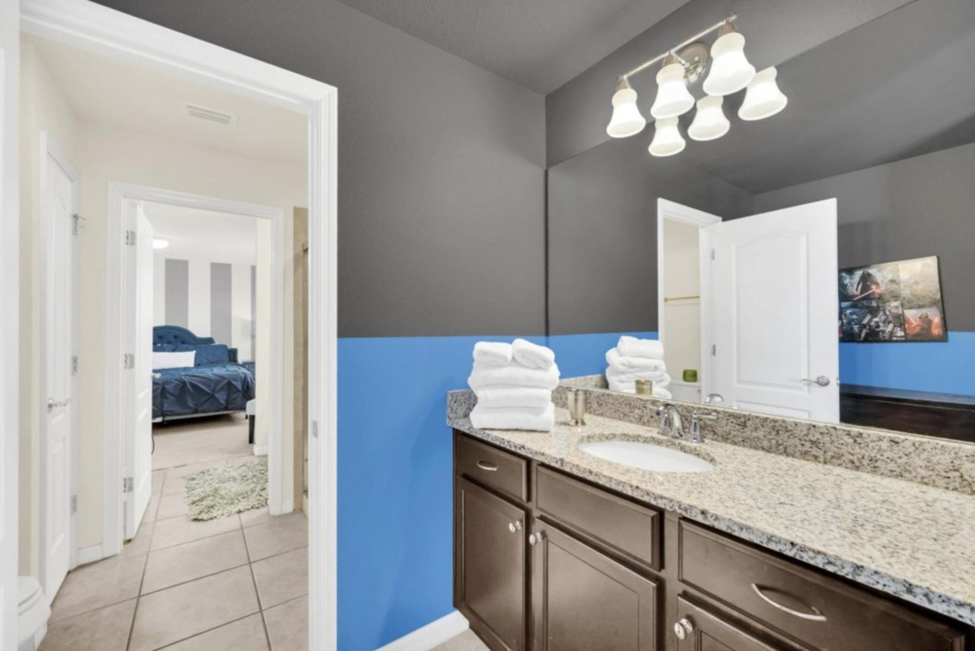 Windsor At Westside Marvelous Homes 8 Miles From Holiday home