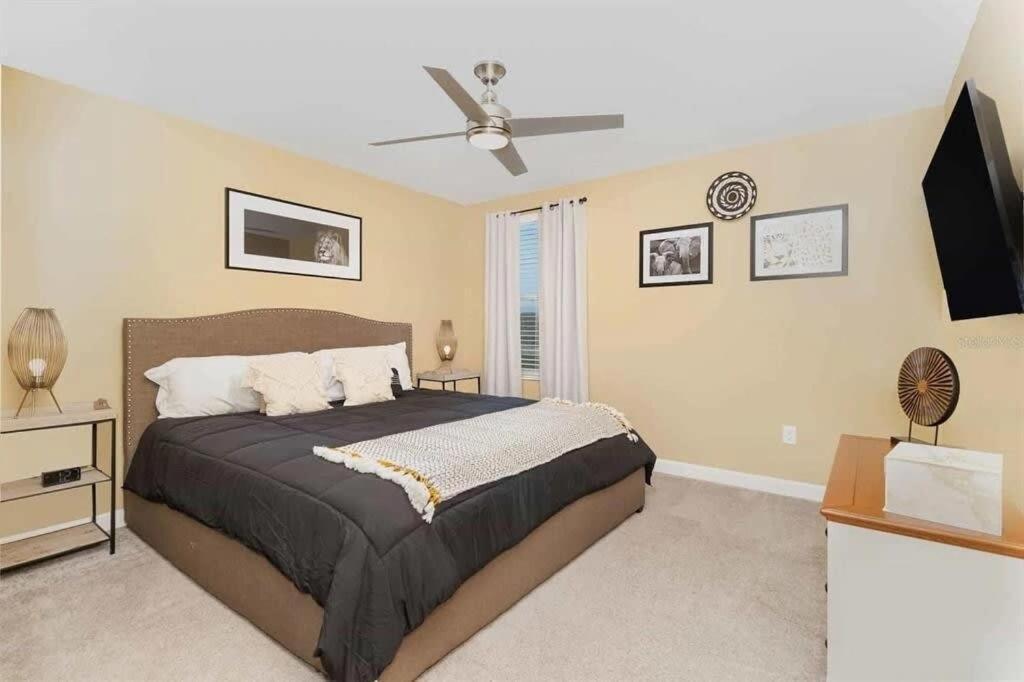 Holiday home Luxury 9 Bed Jungle Bedroom W Slide Gameroom