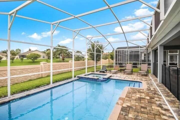 Holiday home Luxury 9 Bed Jungle Bedroom W Slide Gameroom