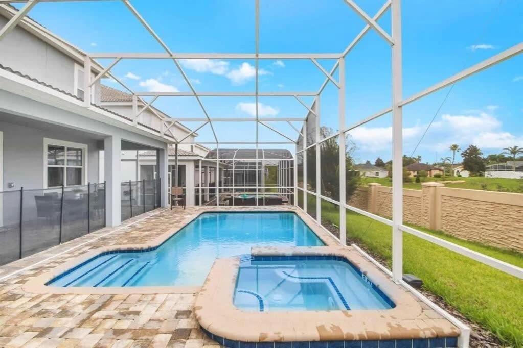 Luxury 9 Bed Jungle Bedroom W Slide Gameroom Davenport