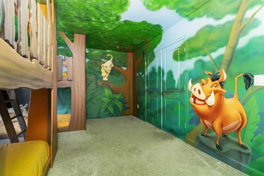 Luxury 9 Bed Jungle Bedroom W Slide Gameroom Holiday home