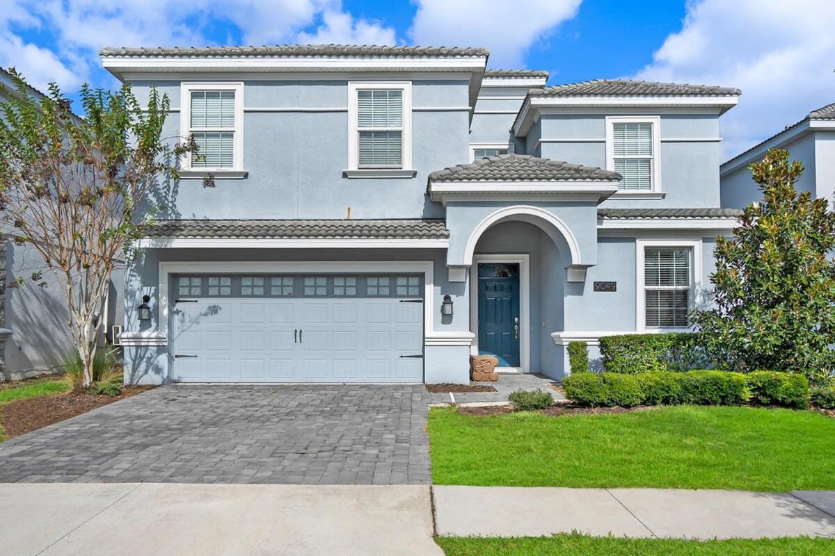Villa Awesome 8 Bedroom W Game Pool & Theater *
