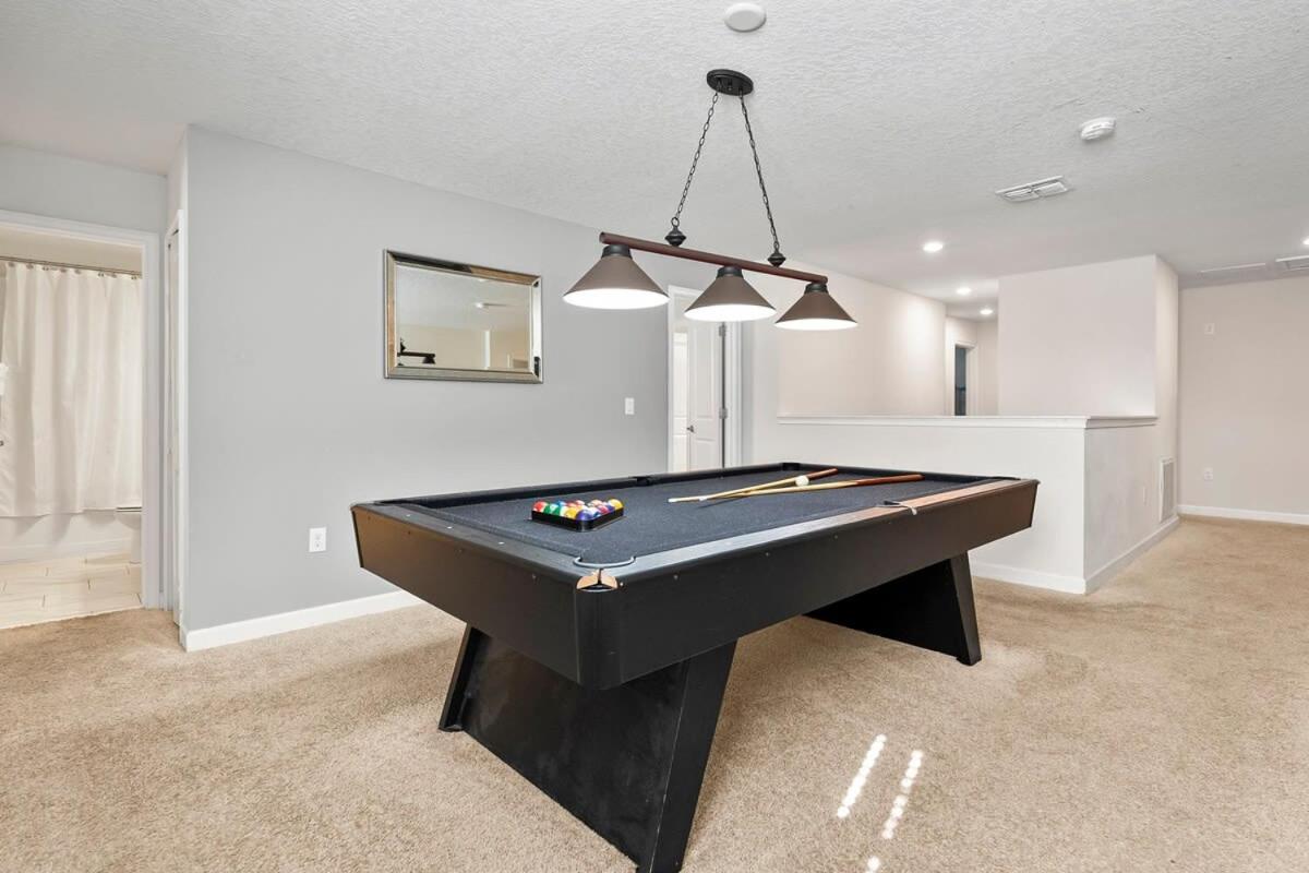 Awesome 8 Bedroom W Game Pool & Theater Davenport