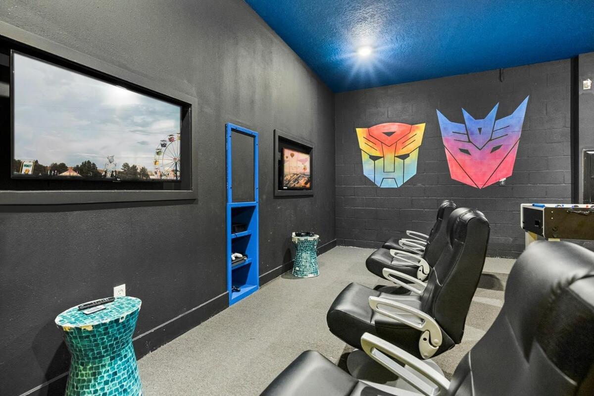 Awesome 8 Bedroom W Game Pool & Theater