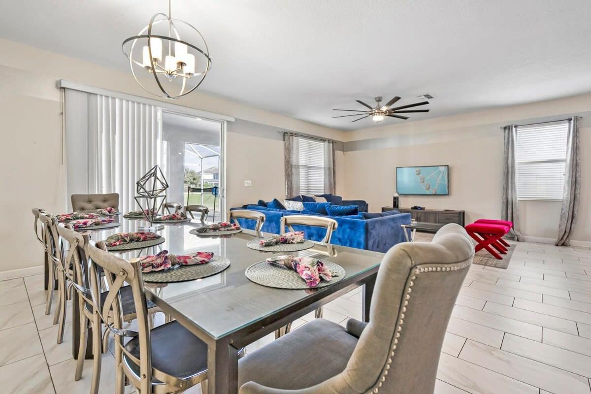 Awesome 8 Bedroom W Game Pool & Theater