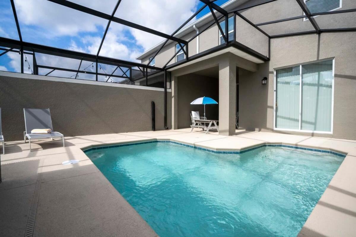 Gorgeous 4 Bedroom W Screened Pool Close To 2653 Kissimmee