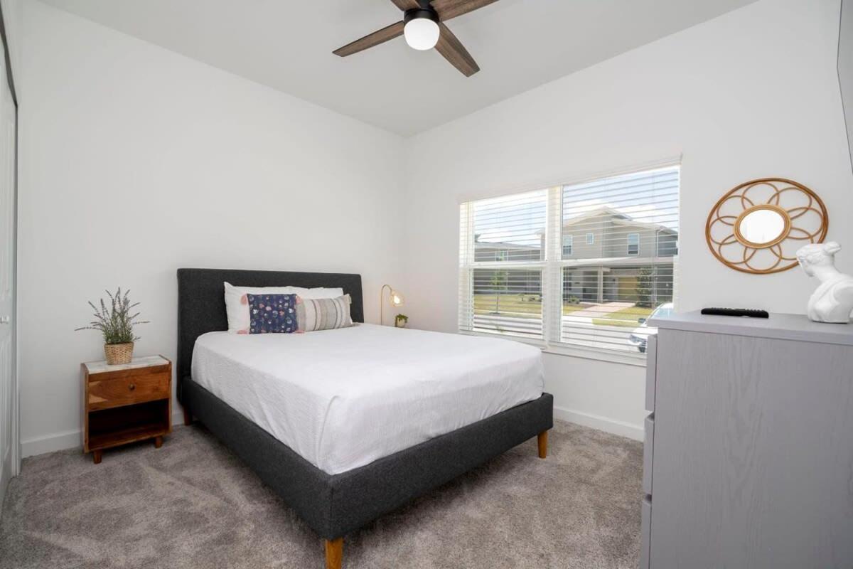 Splendid 5bd Close To At Storey 4251