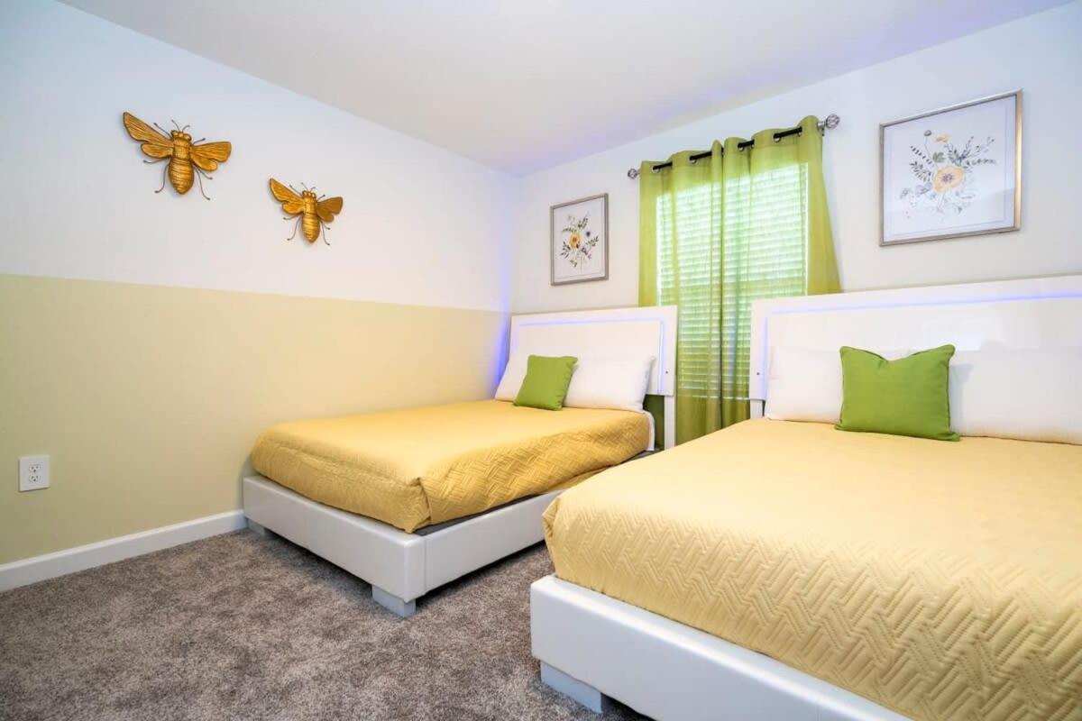 Marvelous 4bd W Pool Close To At Storey 2629 *