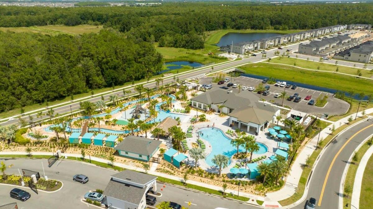 Holiday home Marvelous 4bd W Pool Close To At Storey 2629