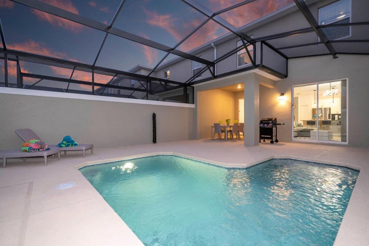 Marvelous 4bd W Pool Close To At Storey 2629 Kissimmee