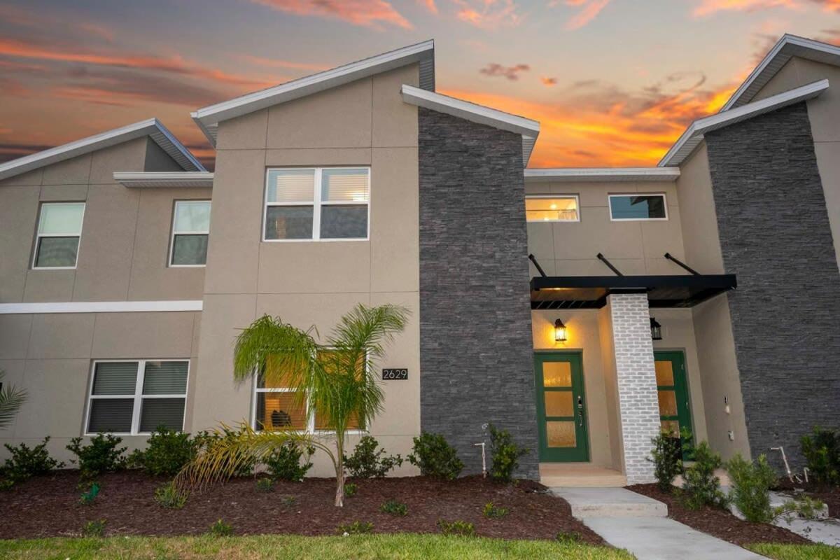 Marvelous 4bd W Pool Close To At Storey 2629 Holiday home *