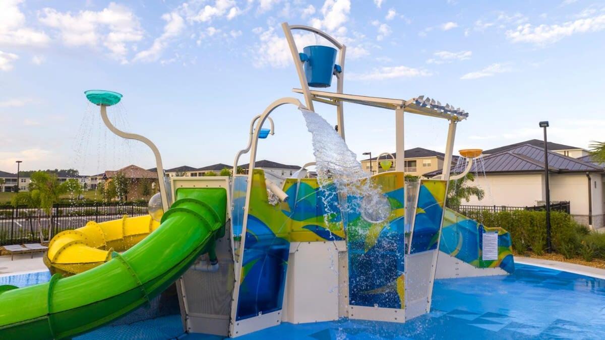 Villa La Patrona: 5bd W Private Pool & Waterpark @ Champions Gate 8919