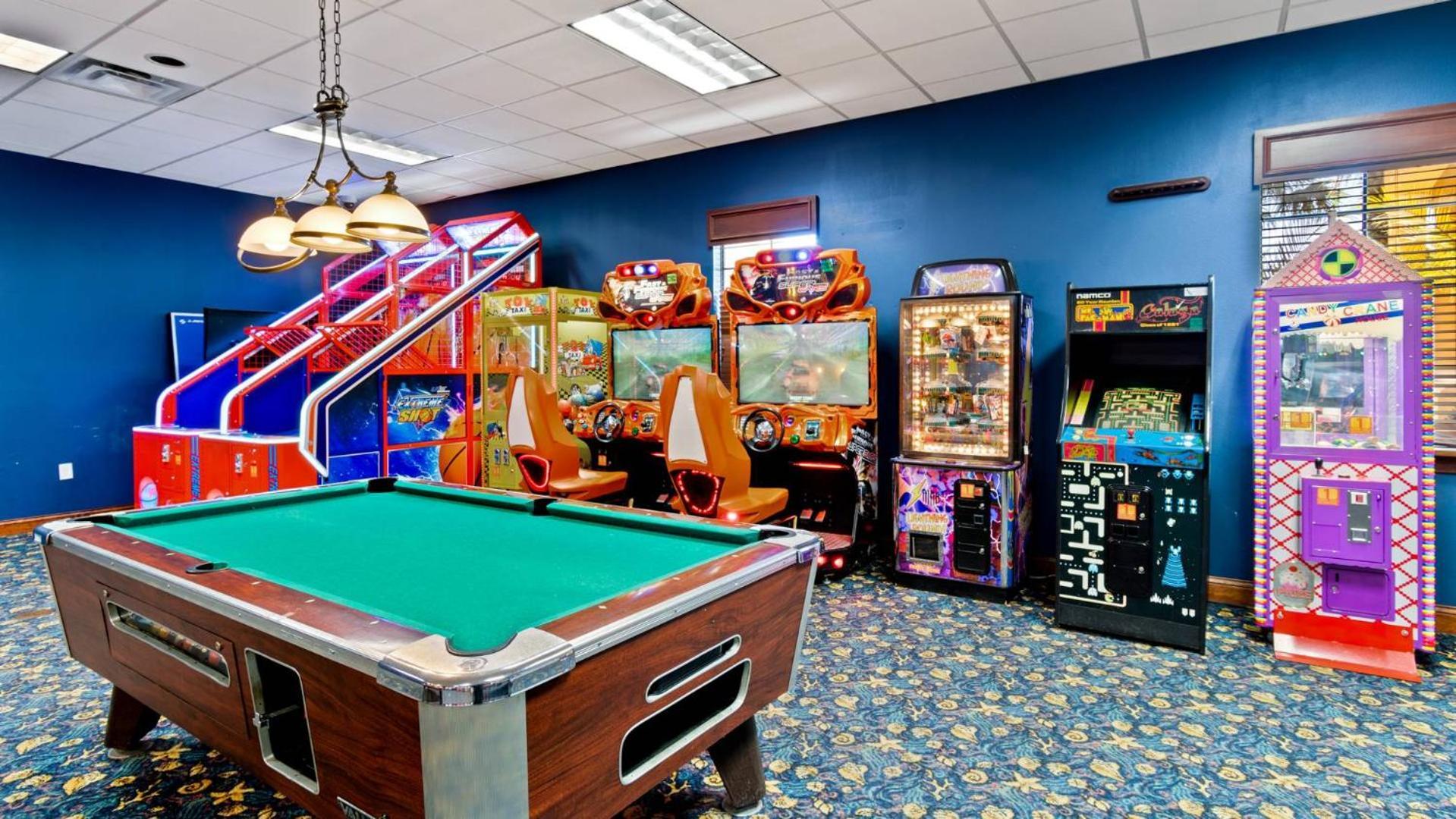 2960 Buccaneer Palm