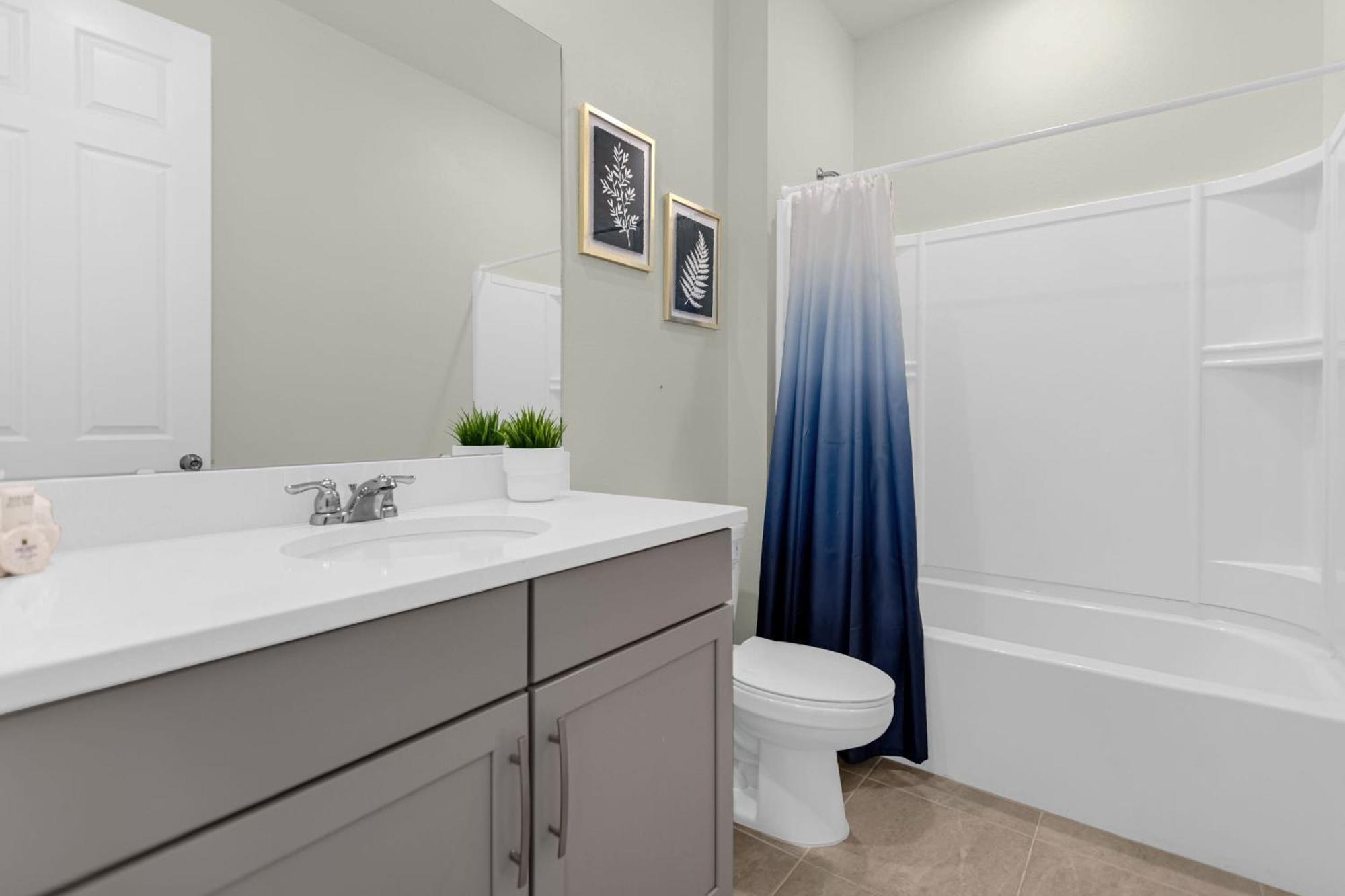 4br W Full Access - Near *