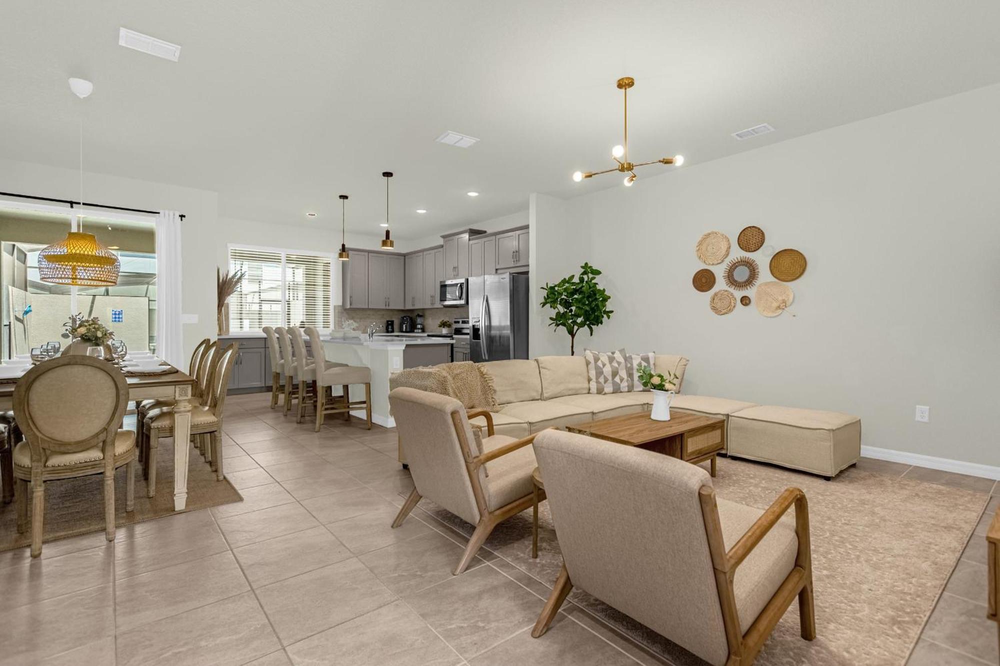 4br W Full Access - Near Holiday home *