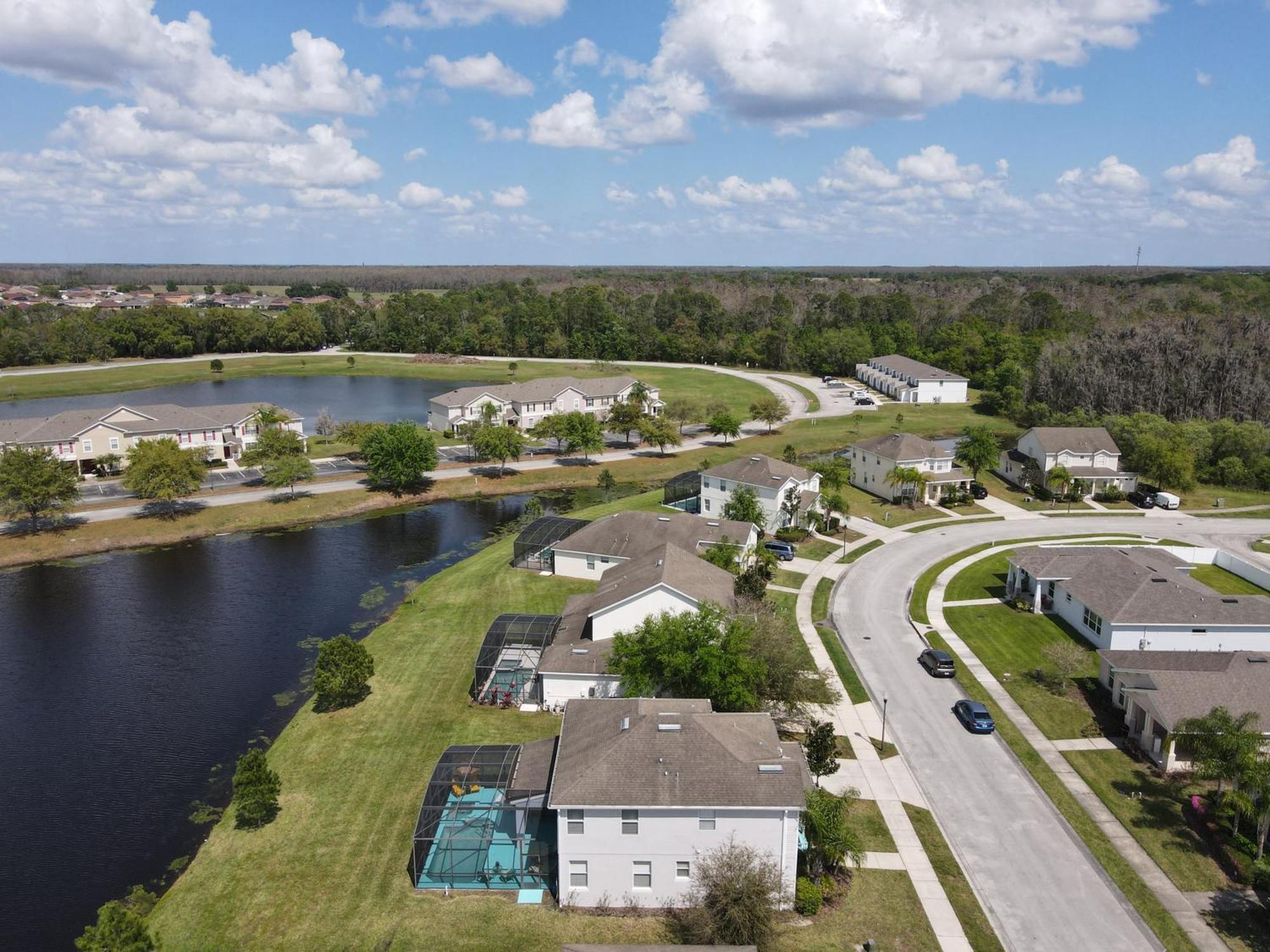 - Great Value- Pool, Free Heat. * Kissimmee