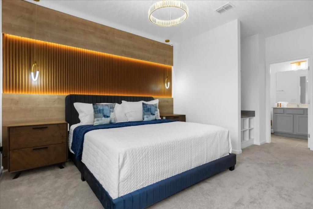 9 Bedroom- 9 Bathroom- Paradiso Grande 6228ss *