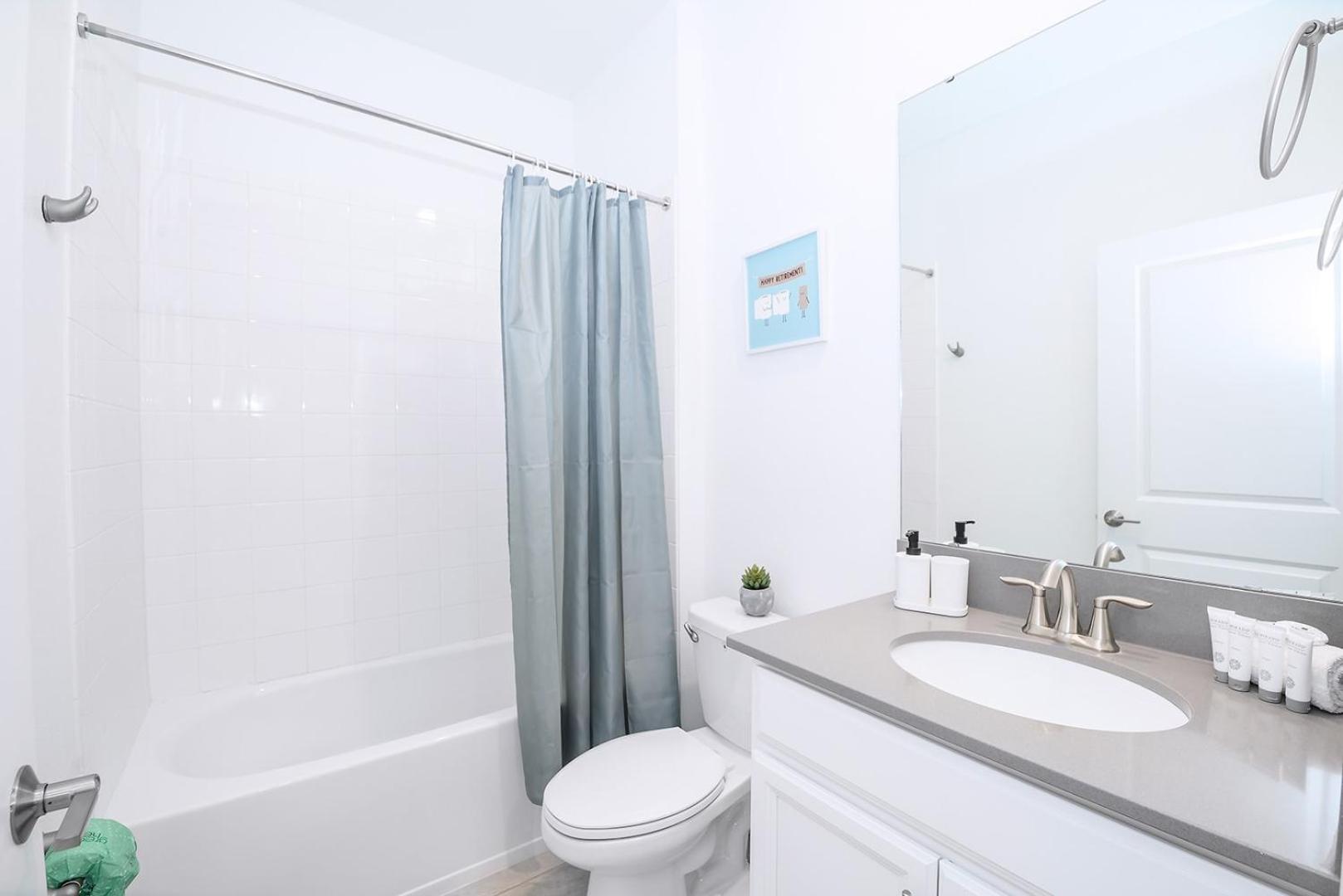 Holiday home Bright & Airy 5br With Pool *