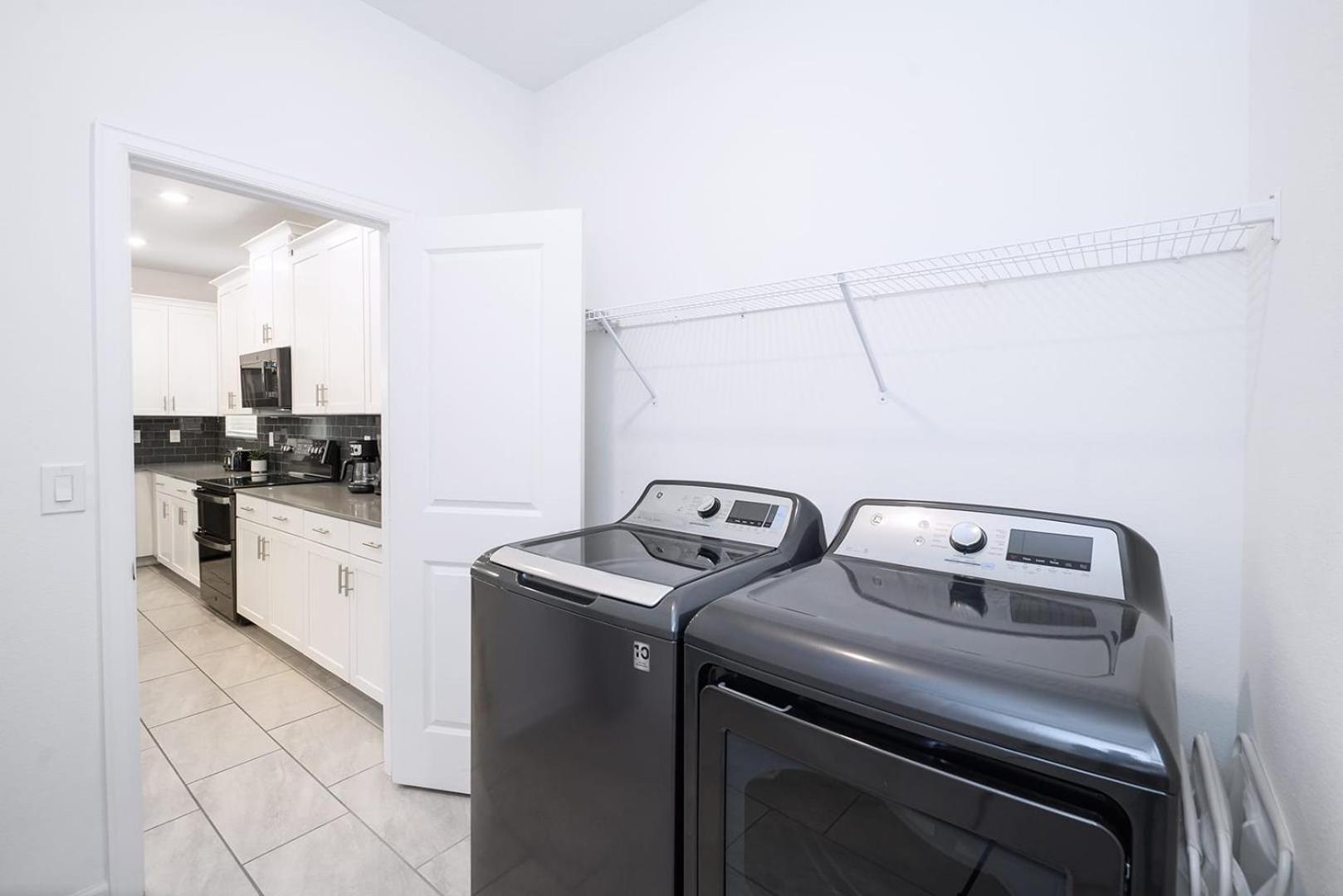 Bright & Airy 5br With Pool