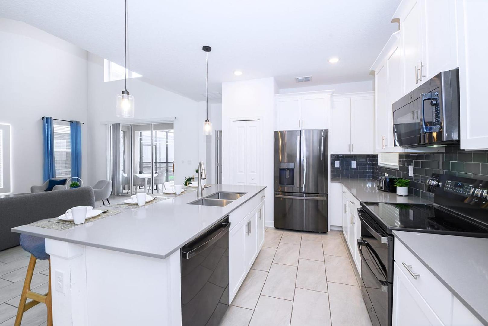 Bright & Airy 5br With Pool * Kissimmee