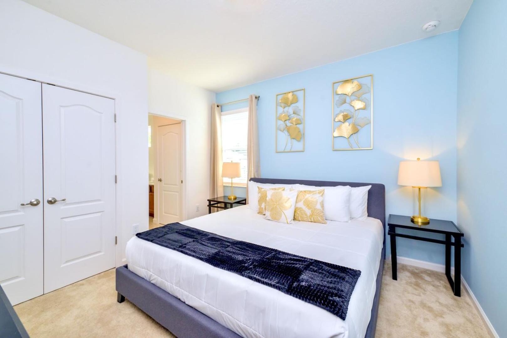 8br Family W Pool & Games Room- Near Disney Holiday home Kissimmee
