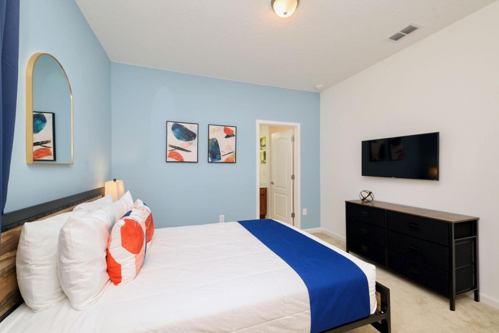 Holiday home 8br Family W Pool & Games Room- Near Disney *