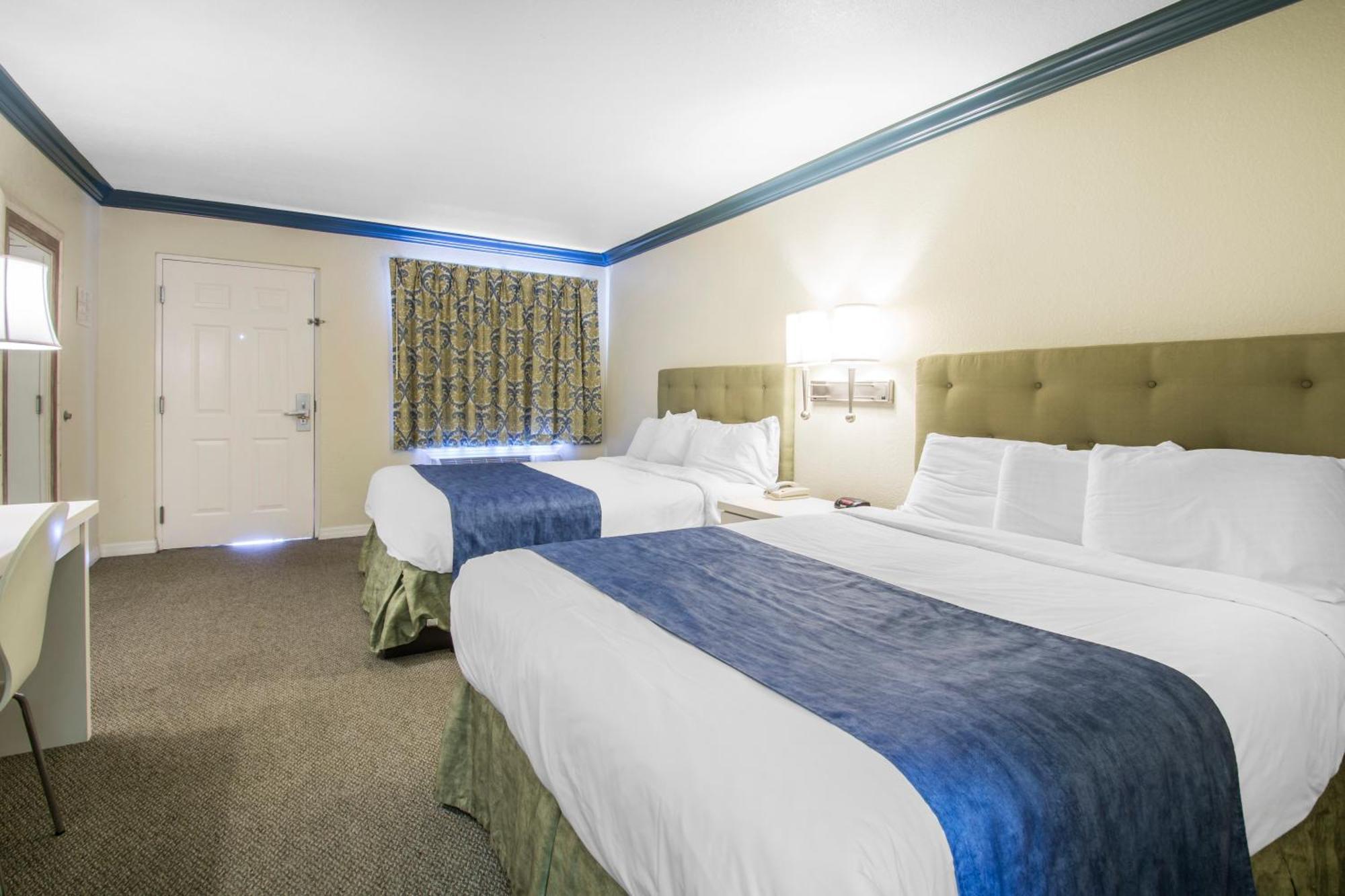 Hotel Quality Clermont West 2*
