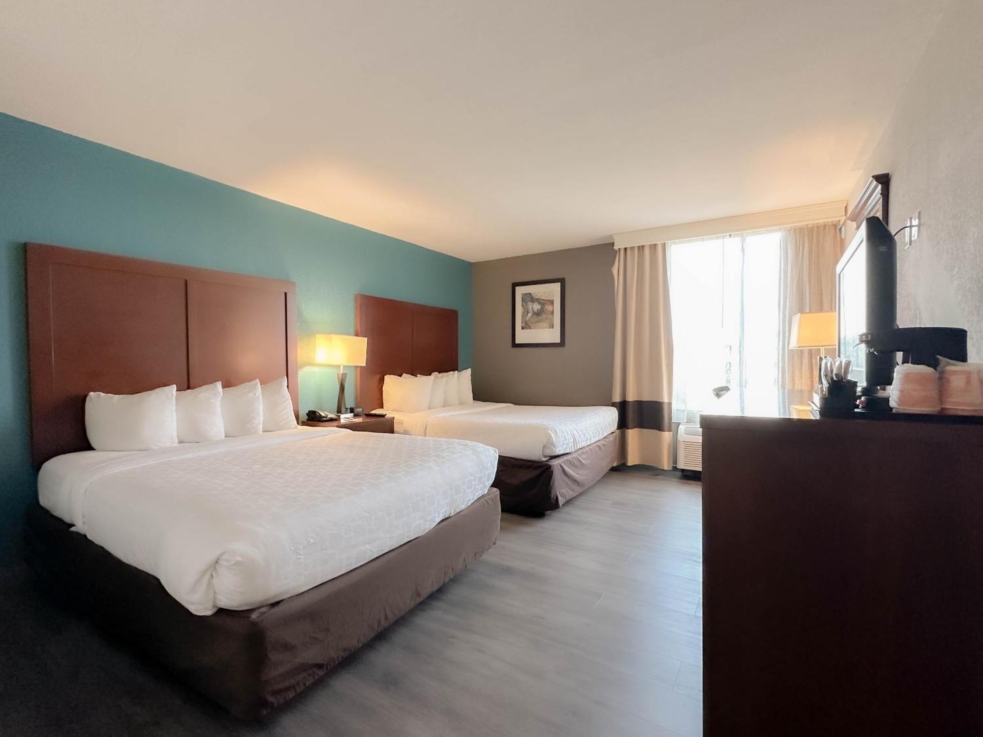 Comfort & Kissimmee By The Parks 3*