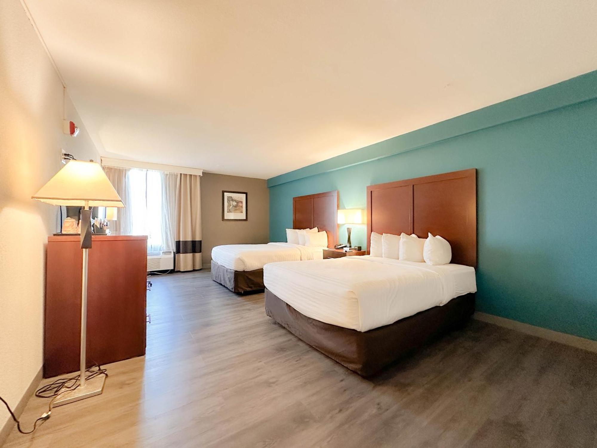 Comfort & Kissimmee By The Parks Hotel 3*