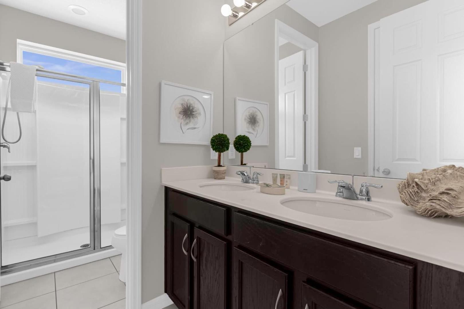 Stunning New 9br W Game Private Pool