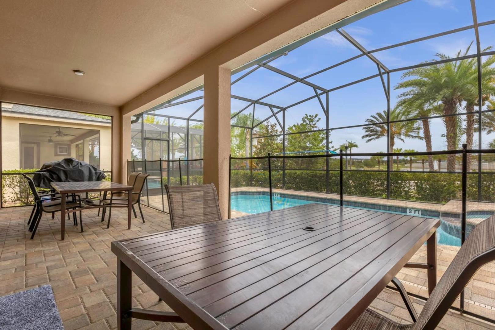Stunning New 9br W Game Private Pool Villa Kissimmee