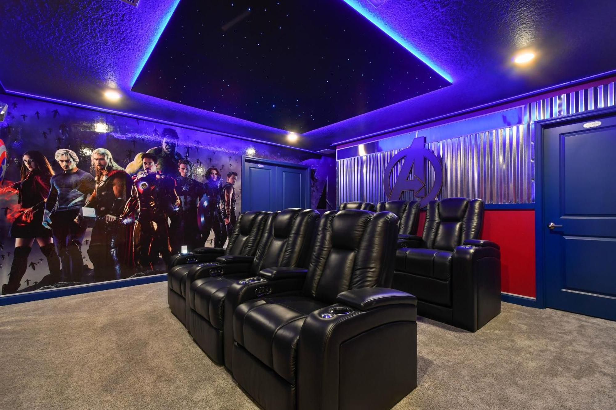 5 Percent Luxury At Storey Mins To *