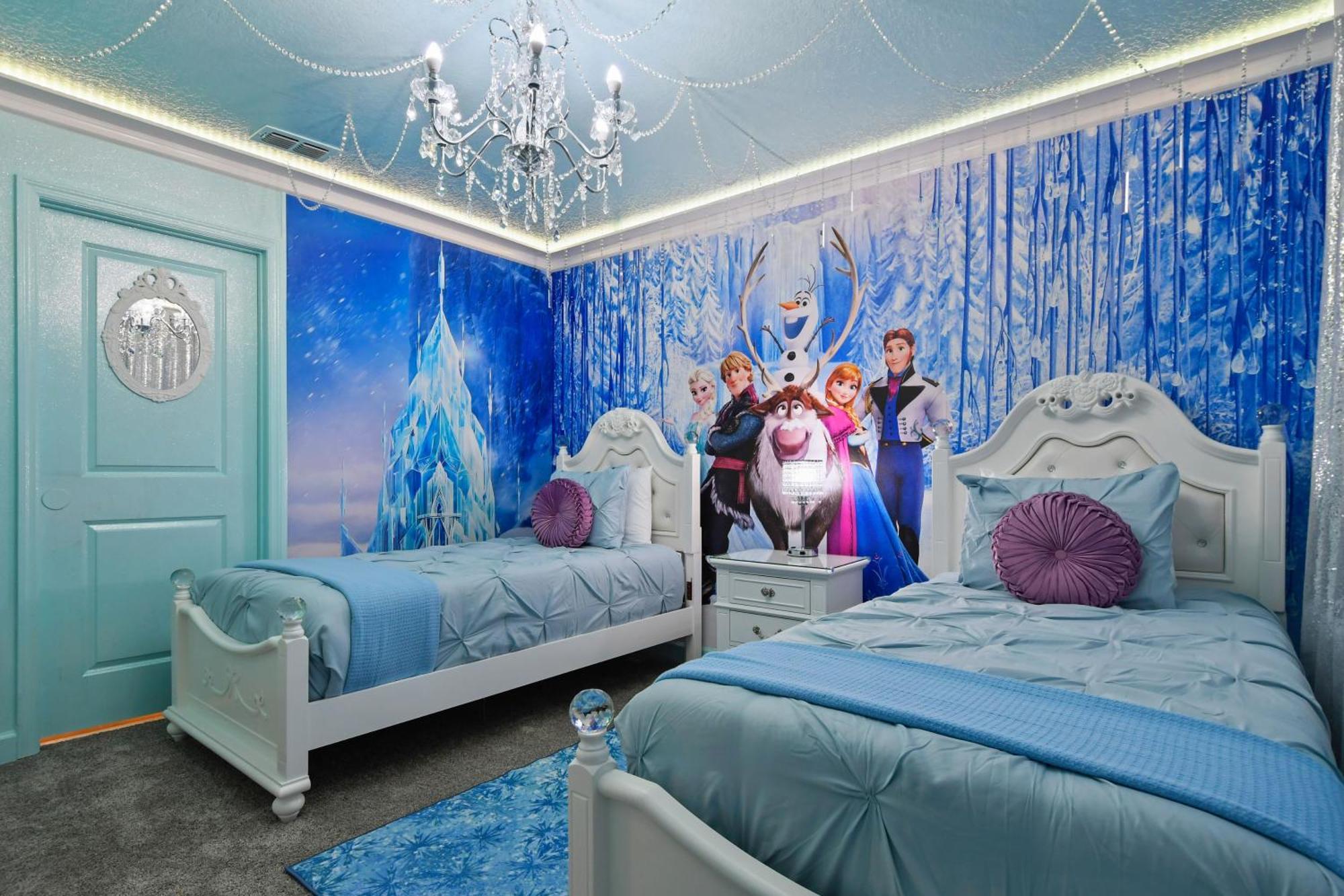 5 Percent Luxury At Storey Mins To * Kissimmee