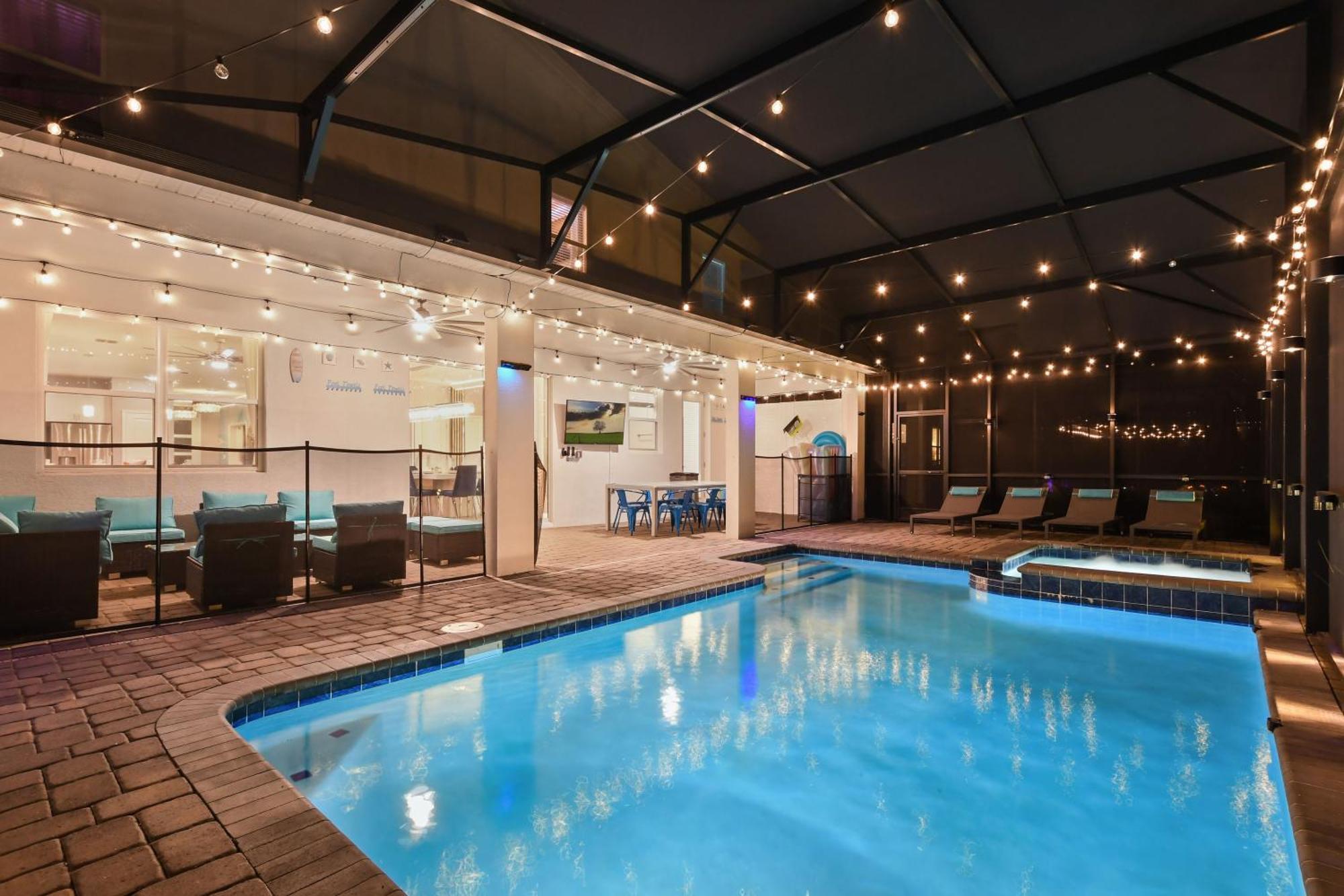 Villa 5 Percent Luxury At Storey Mins To Kissimmee