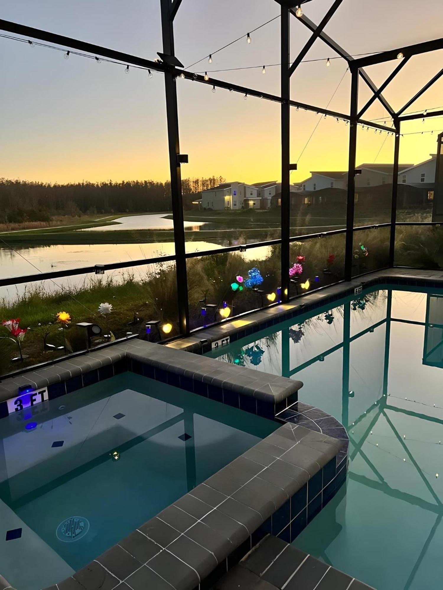 5 Percent Luxury At Storey Mins To * Kissimmee