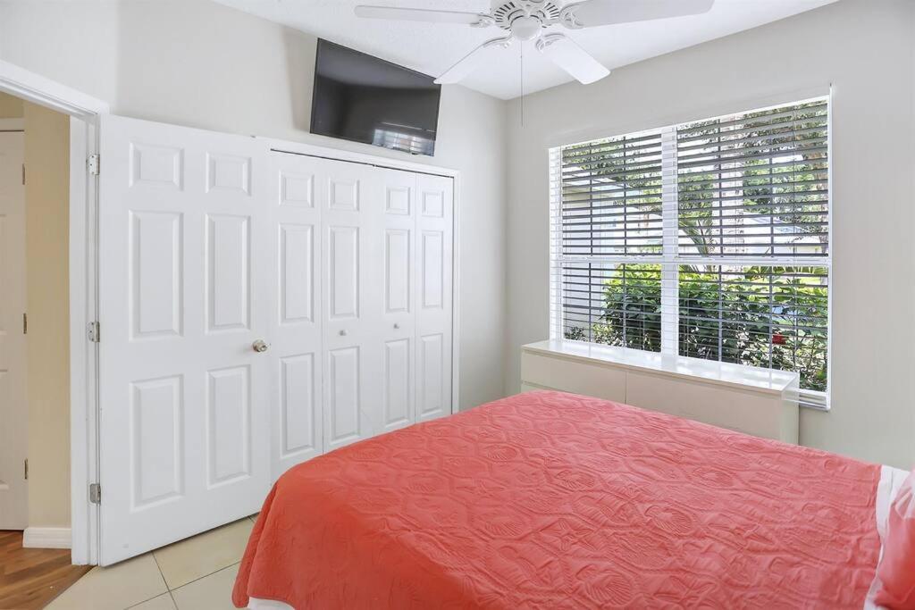 8457 Secret Cove At Emerald Island Holiday home *