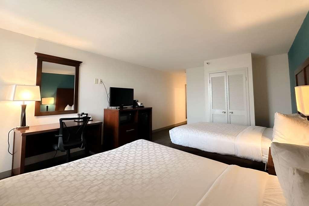 Comfort & Kissimmee By The Parks Four Corners