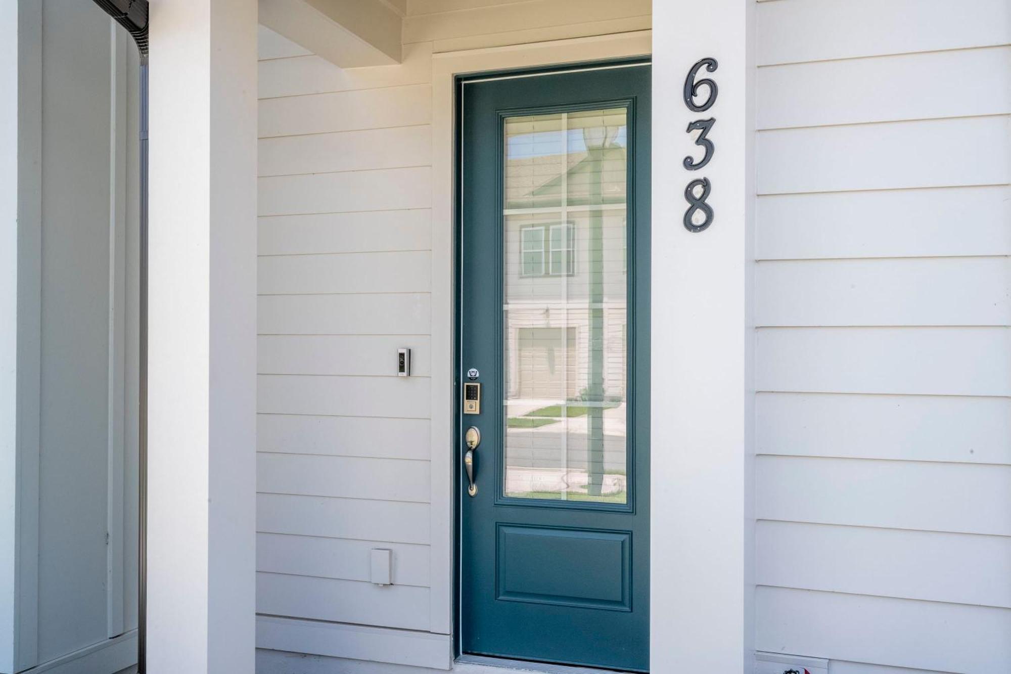 Charming 3bd Close To At Festival 638 Davenport