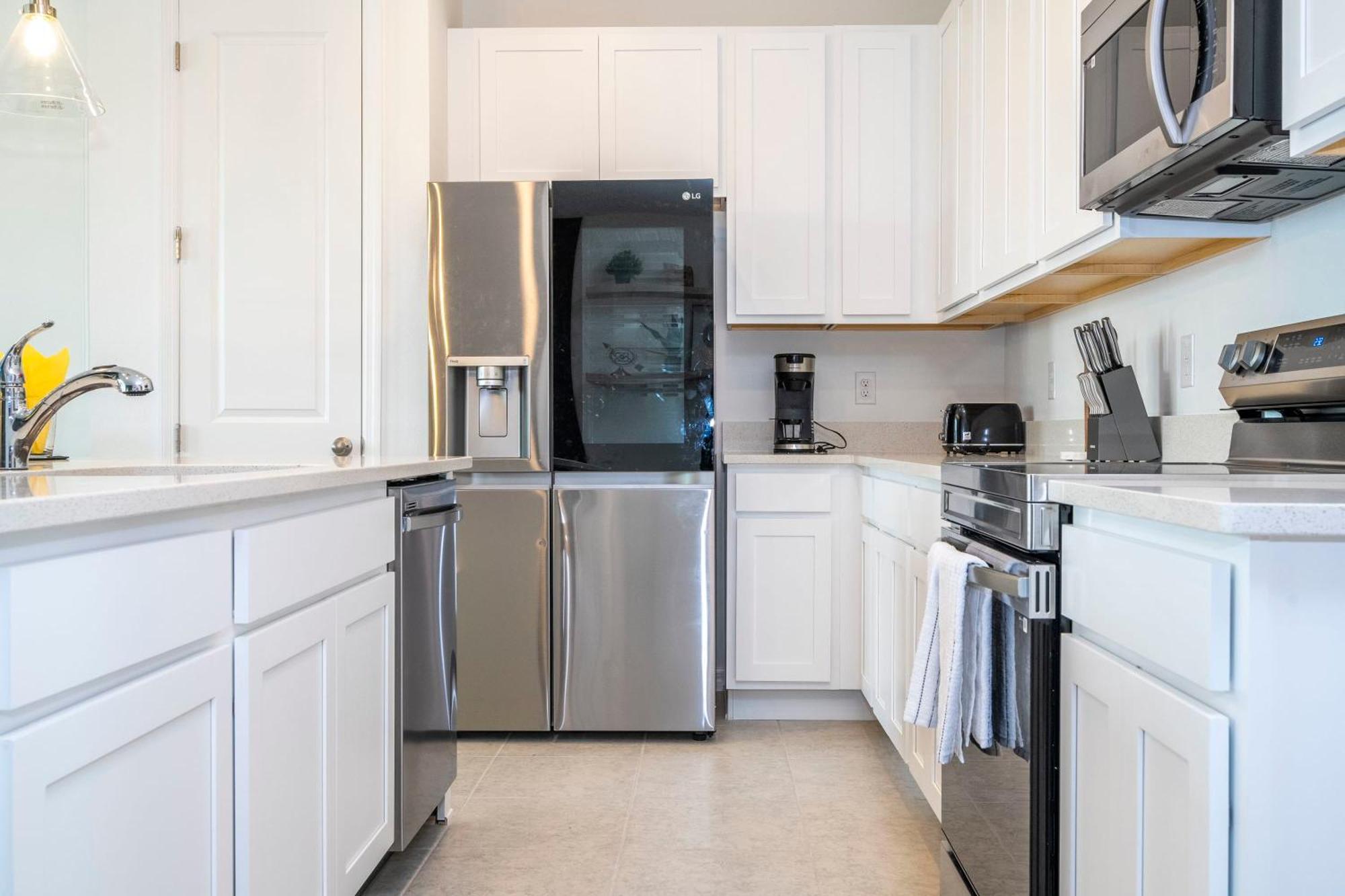 Charming 3bd Close To At Festival 638 Davenport