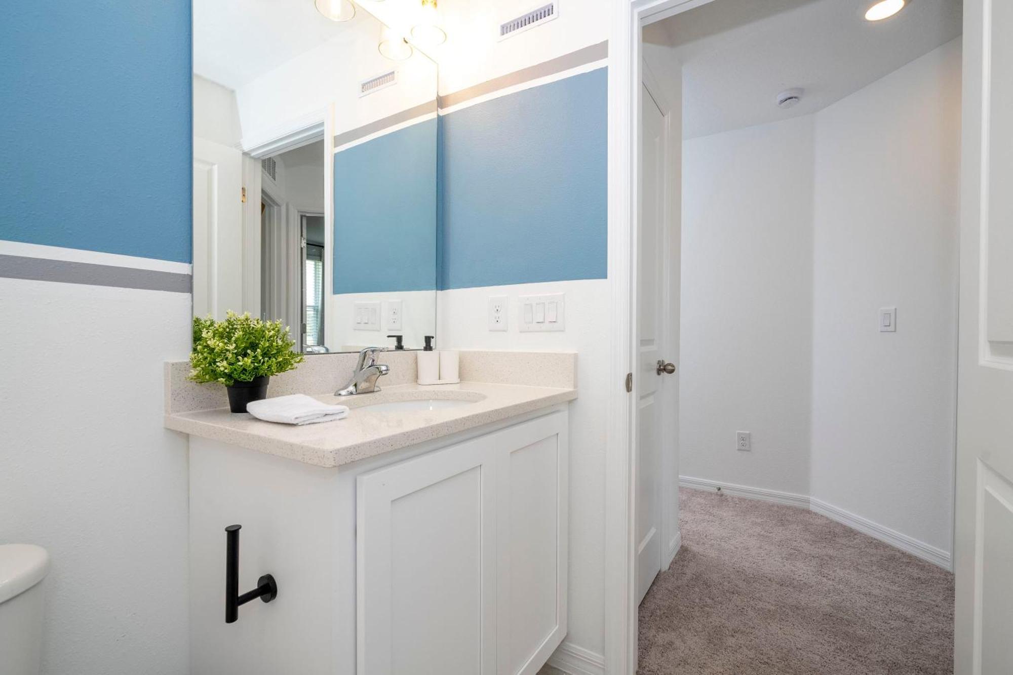 Charming 3bd Close To At Festival 638