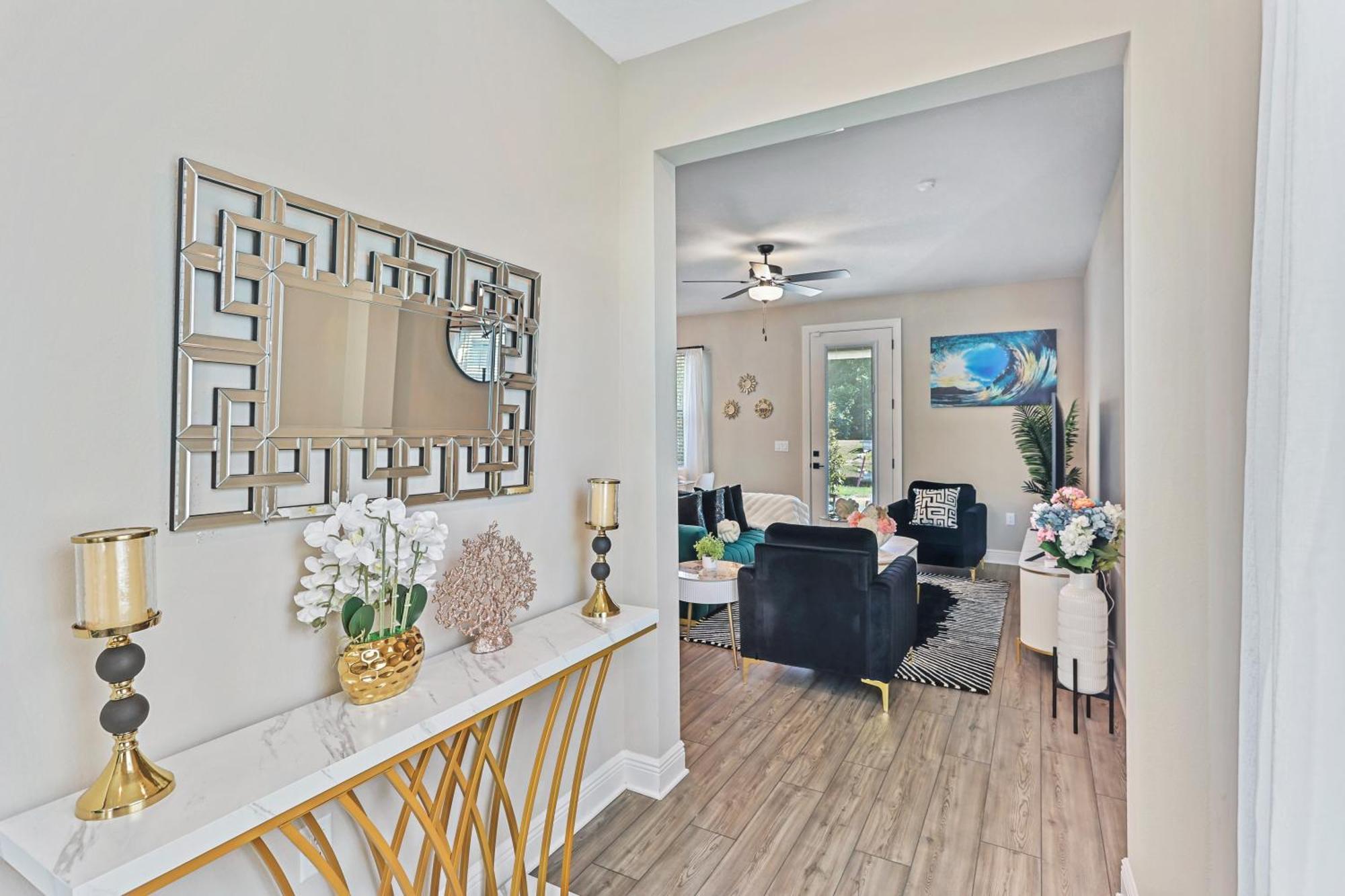 Dream Escape Near Disney-brand New *