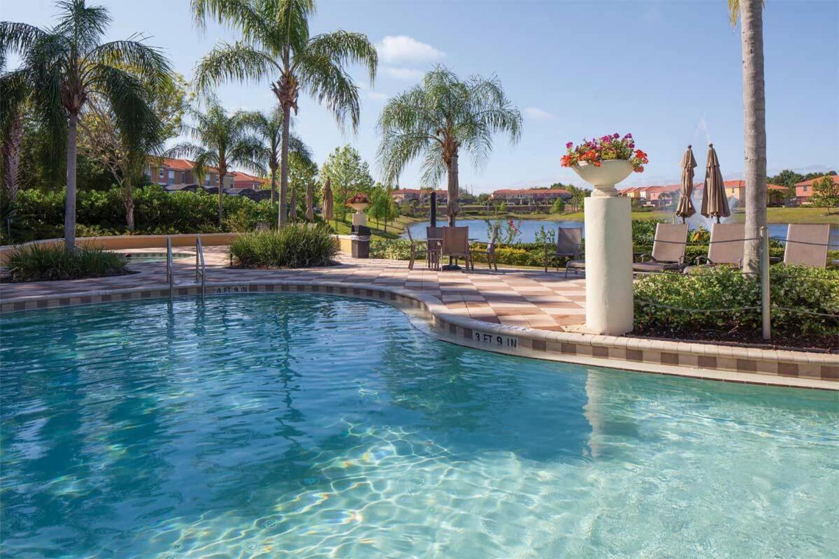Encantada 3 Bedroom Vacation Townhome With Pool Holiday home