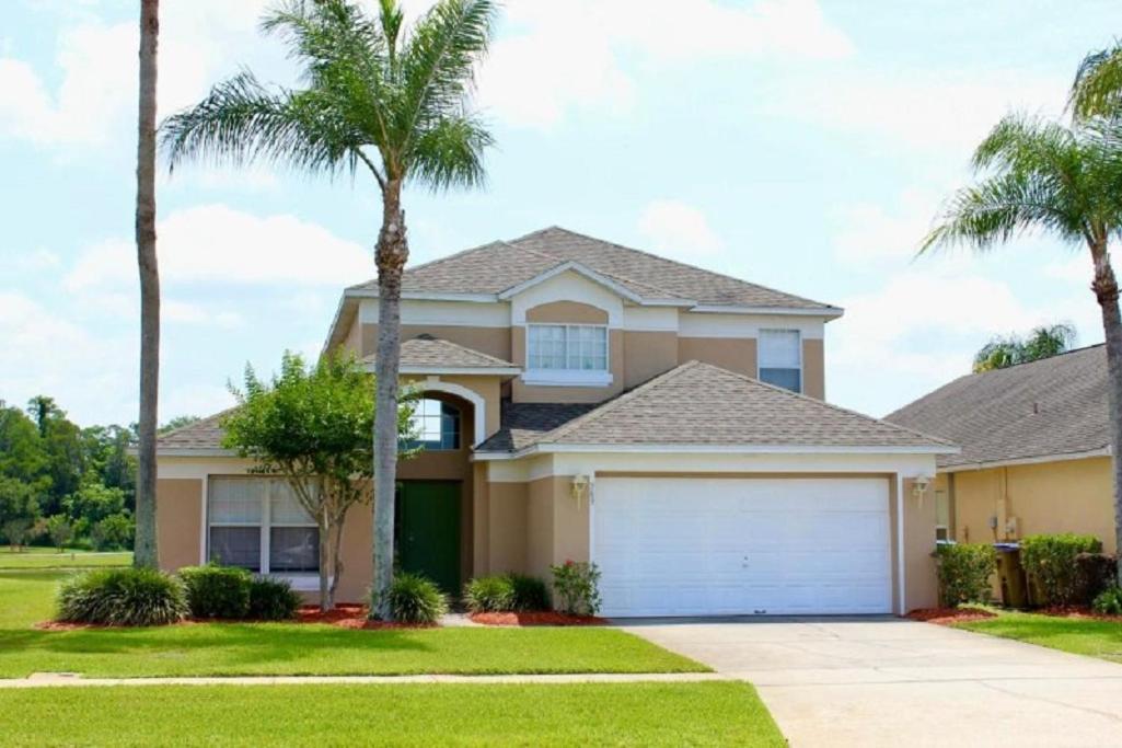 637- Huge 5 Bed With Amazing Water Views And Own Private Pool And *