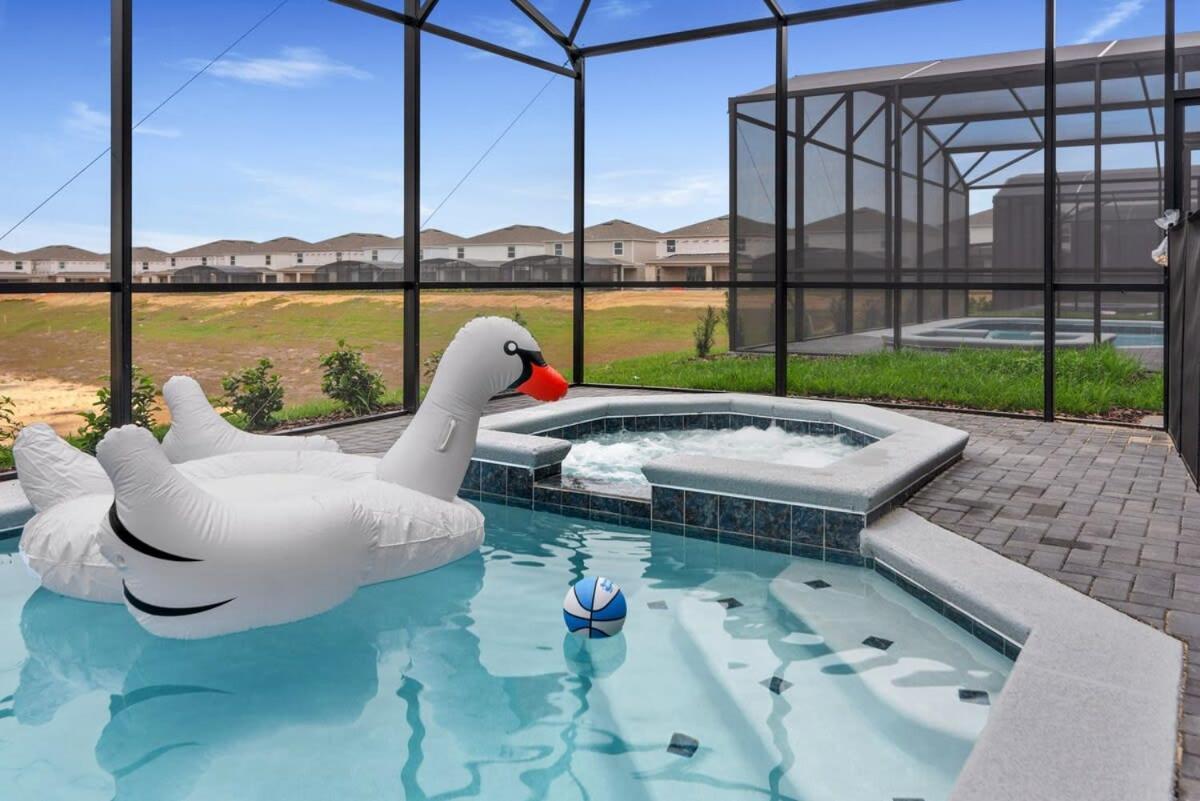 Villa Awesome 9br By W Theater Pool Games Davenport