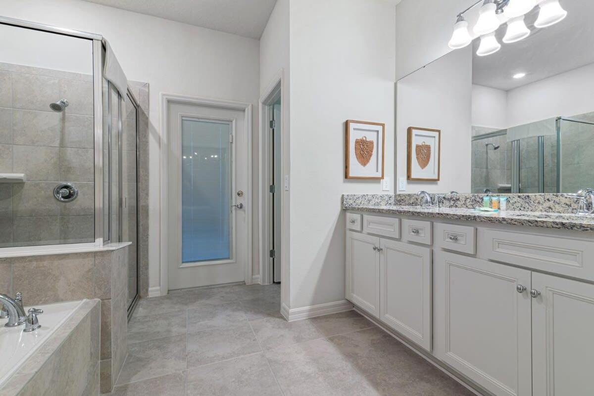 Villa Awesome 9br By W Theater Pool Games