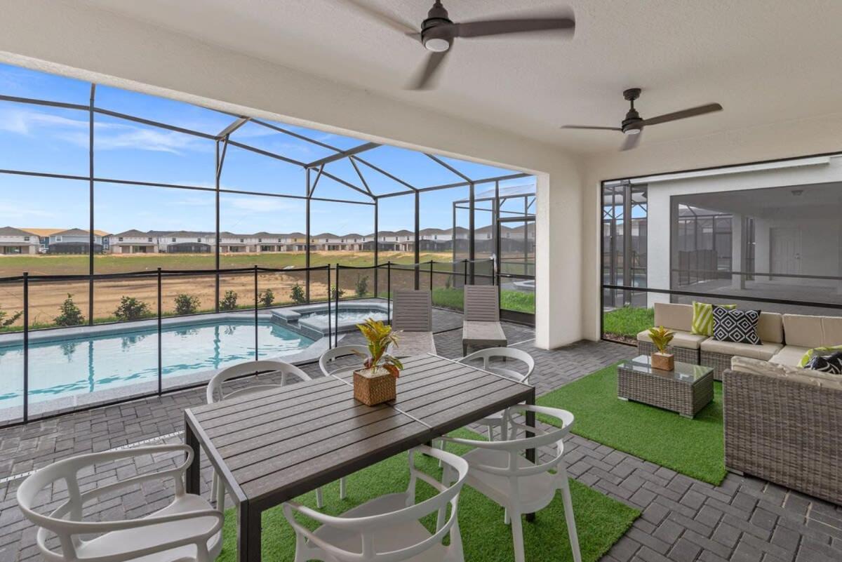 Awesome 9br By W Theater Pool Games * Davenport