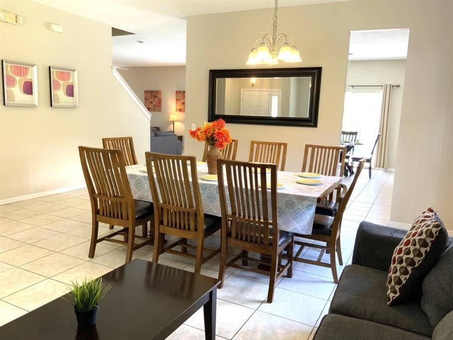 Big Family Home, Pool, Spa, Gamerm Near & Golf -326 Holiday home *