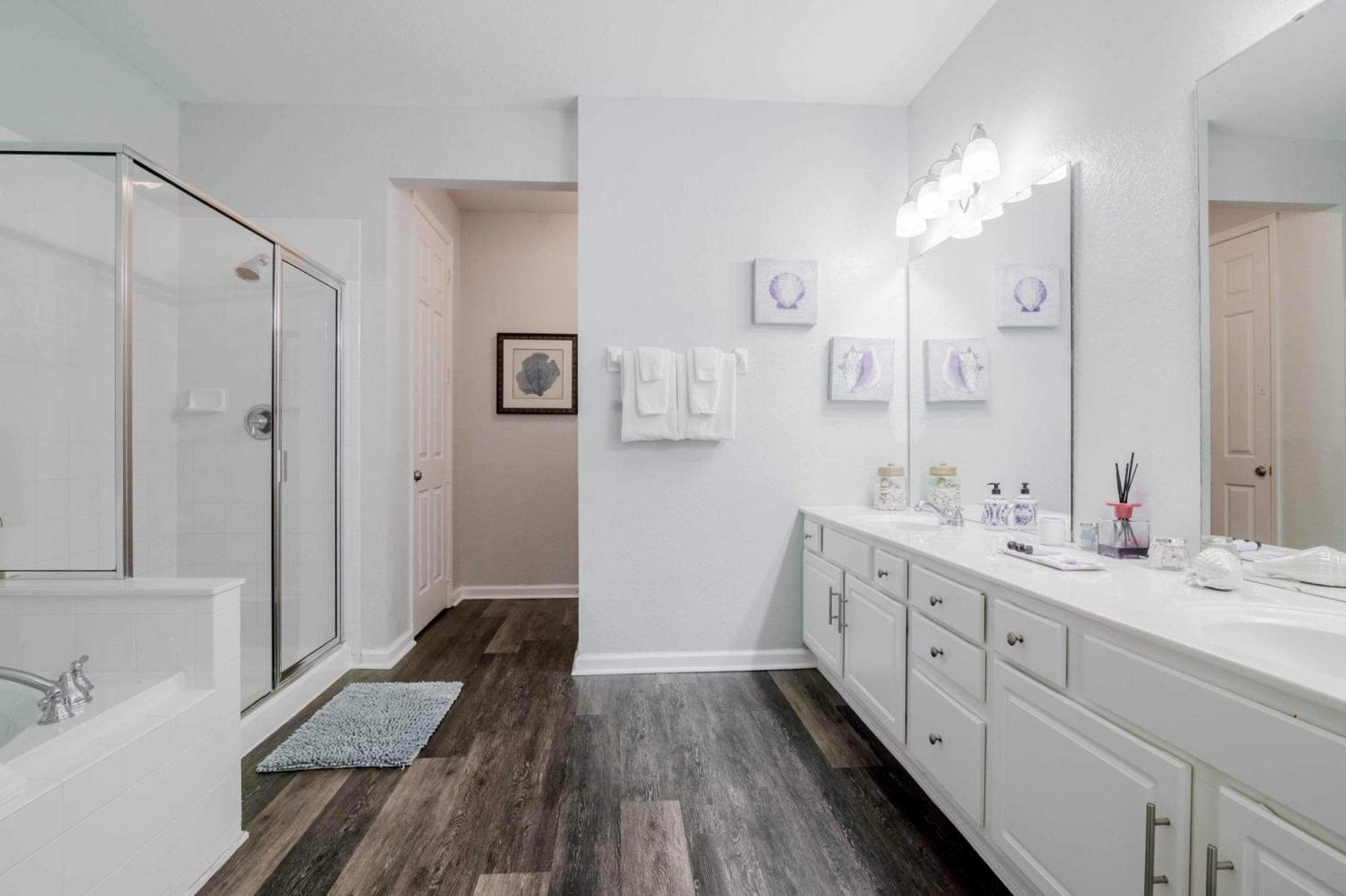 Beautiful Vista Cay Luxury Deluxe Near Theme Park And Walk To The Convention Center Holiday home *
